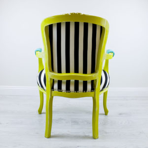 veronica-kollane-tugitool-triibuline-kangas-kangamaaling-kolmas-silm-handmade-armchair-with-painting-kolmas-silm-third-eye-strips