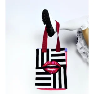 black-white-stripes-bag-lips