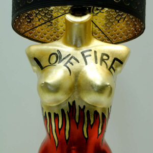 kuldne-lamp-love-fire