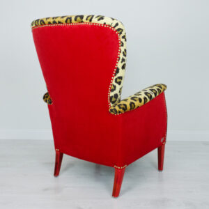 red-leopard-armchair