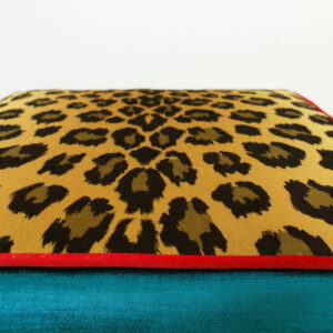 leopard-textile