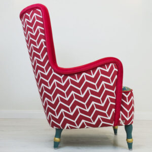 universe-armchair-red