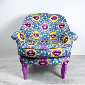 colourful-pop-art-chair-pink-kiss