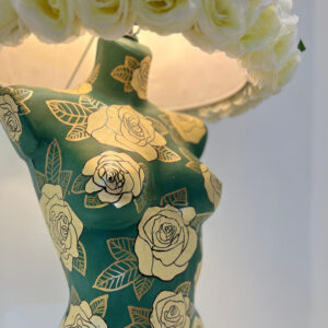 manequin-green-flower-lamp
