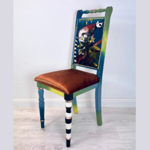 chair-lemur-colourful